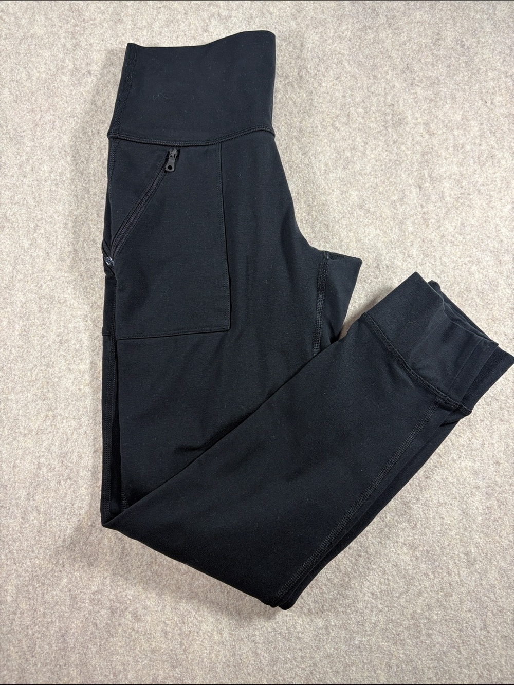 Offline by Aerie Women’s Real Me Skinny Jogger in Black size Med EUC